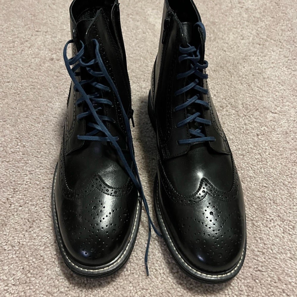 Steve Madden Electric Wingtip Boot (10.5)